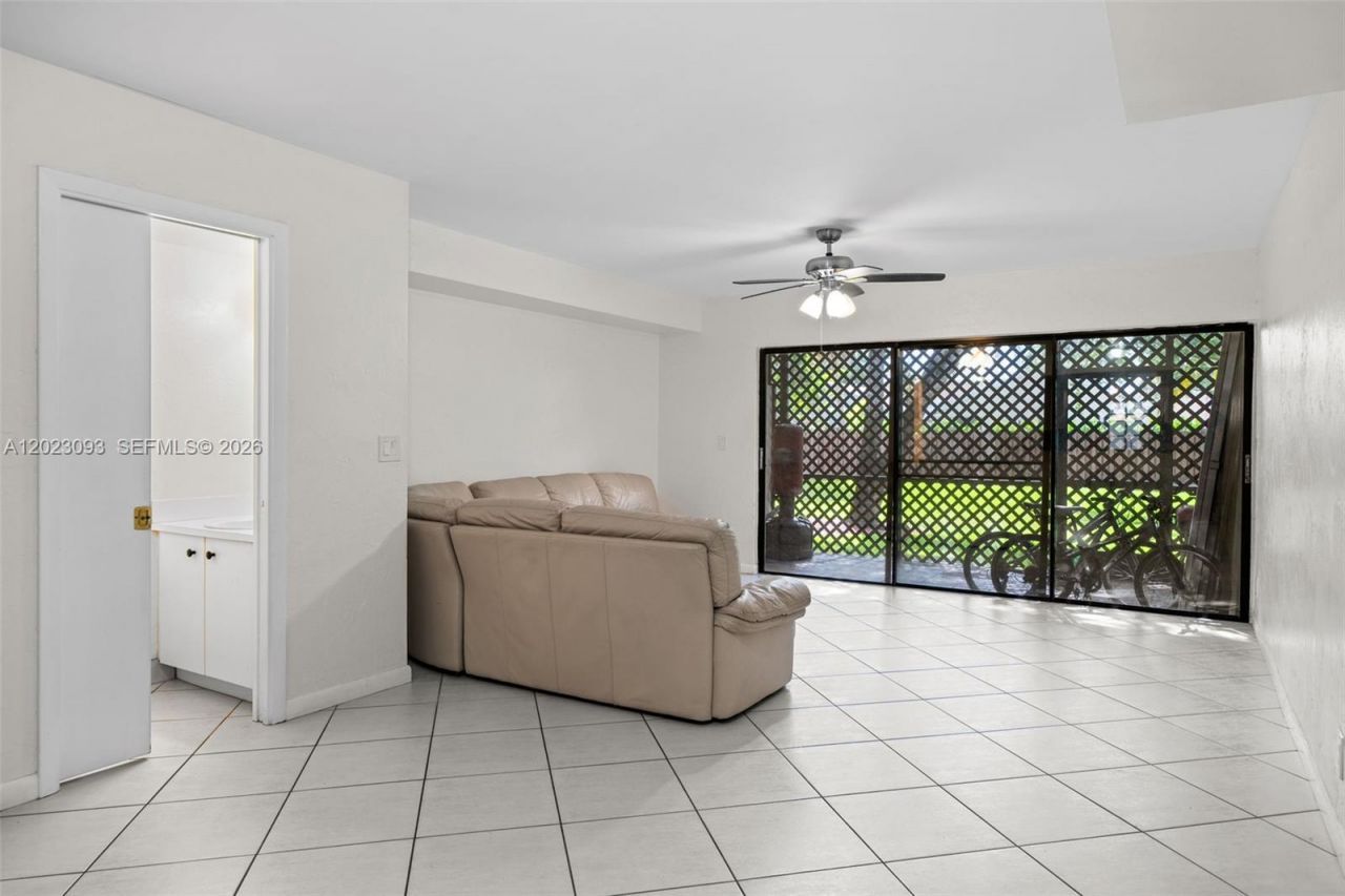 4241 SW 71st Way , Unit 4241, Davie, FL 33314 Photo