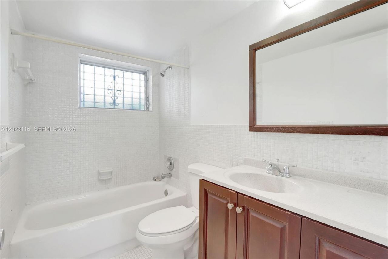 1475 NE 125th Ter , Unit 408H, North Miami, FL 33161 Photo
