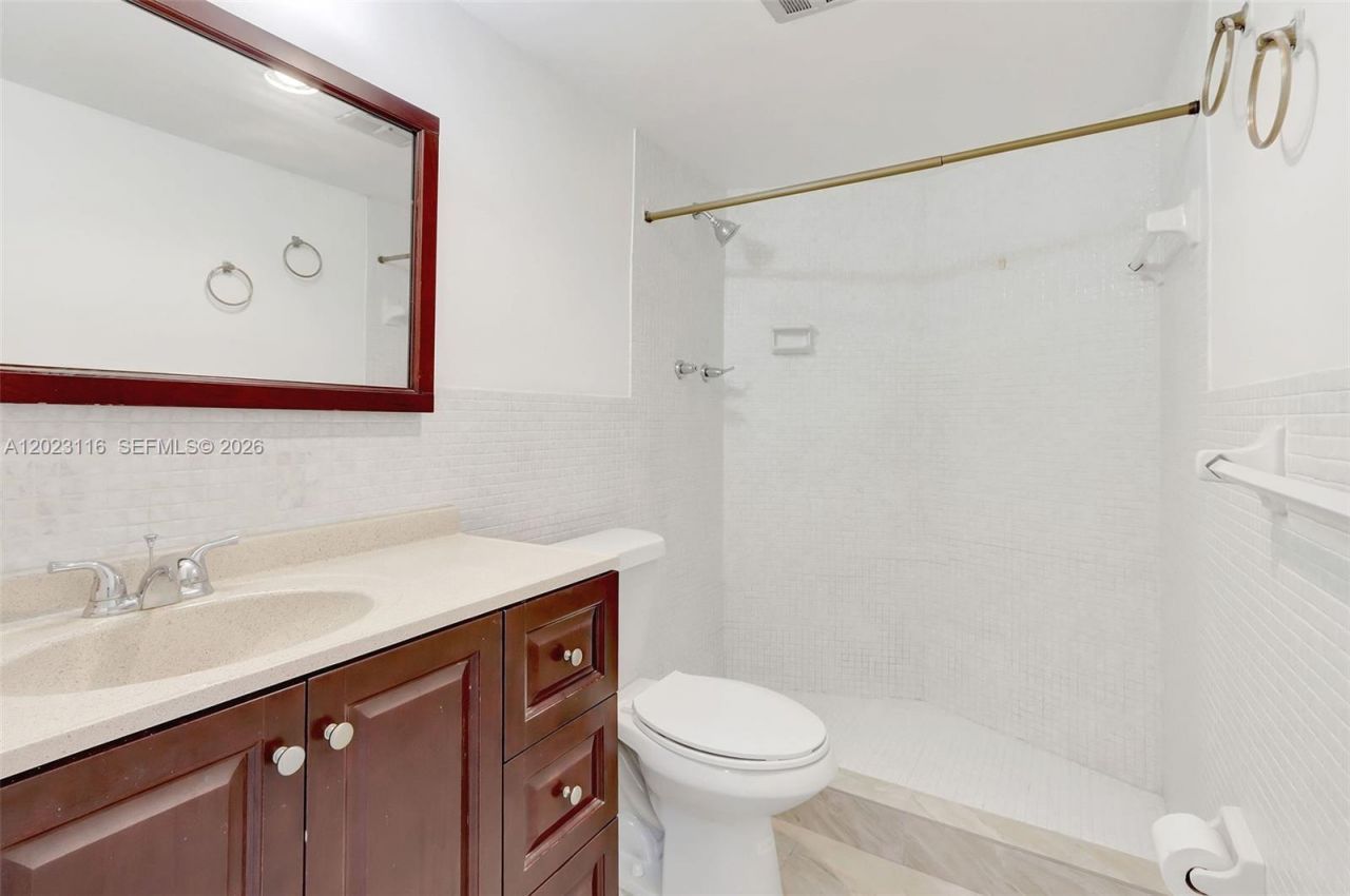 1475 NE 125th Ter , Unit 408H, North Miami, FL 33161 Photo