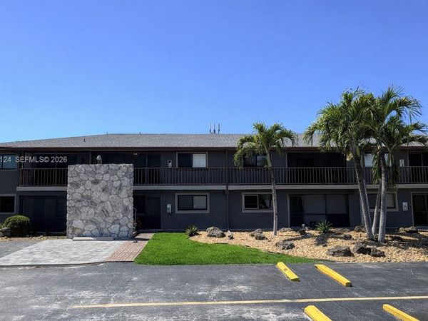 2510 SE 16th Place , Unit 203, Cape Coral, FL 33904