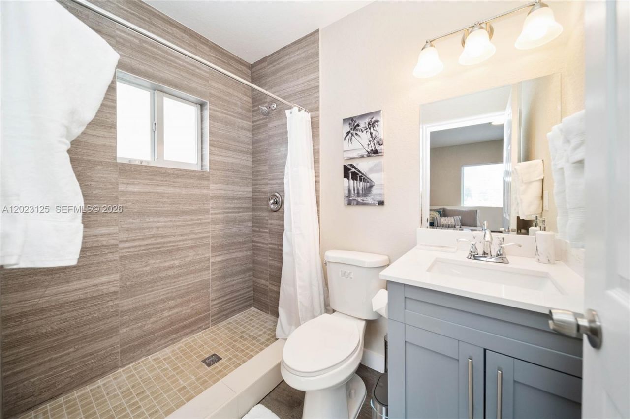 1770 NW 55th St , Unit 1770, Miami, FL 33142 Photo