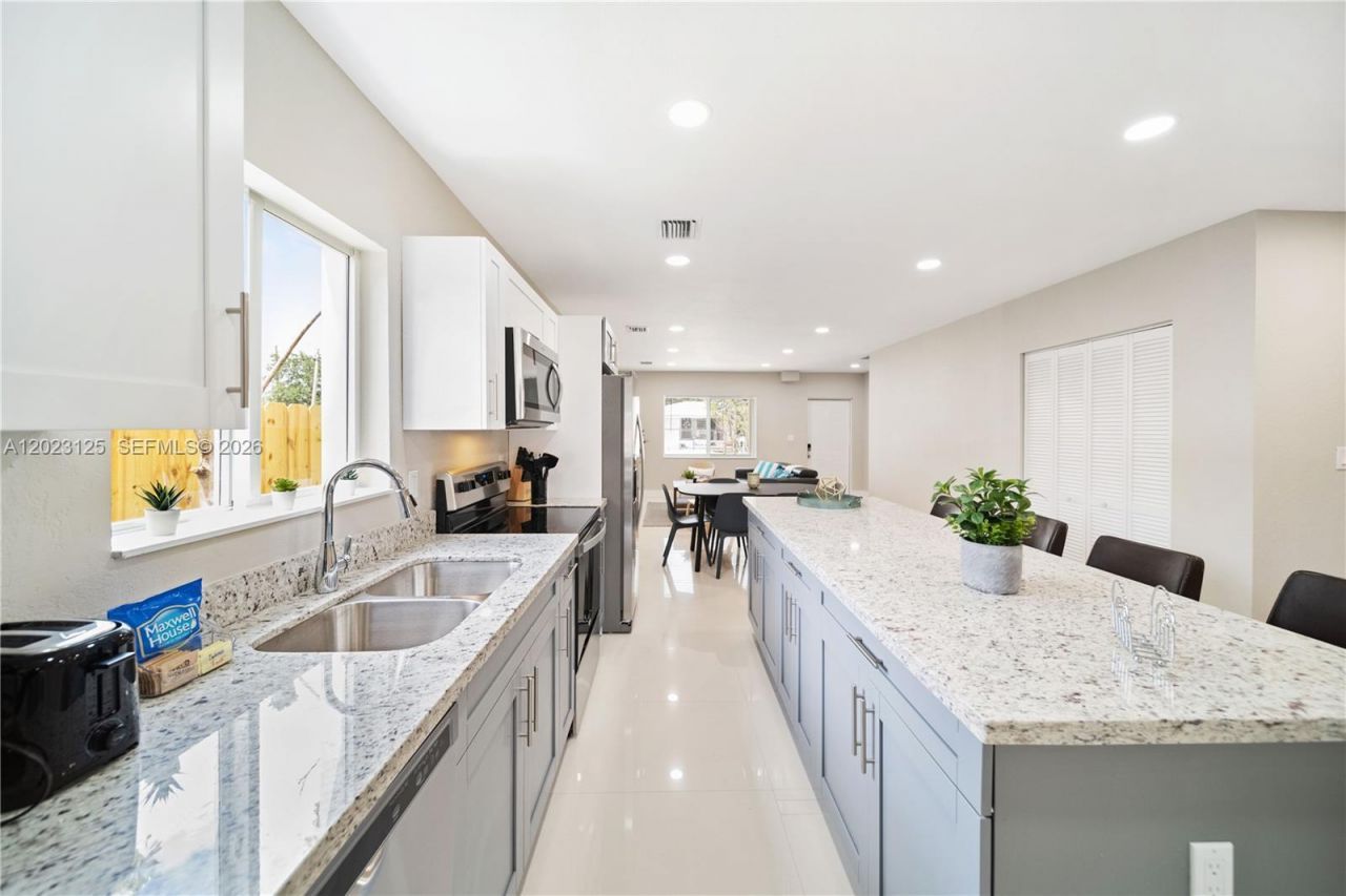 1770 NW 55th St , Unit 1770, Miami, FL 33142 Photo