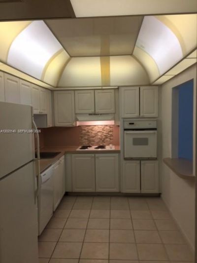 19380 Collins Av , Unit 607, Sunny Isles Beach, FL 33160 Photo