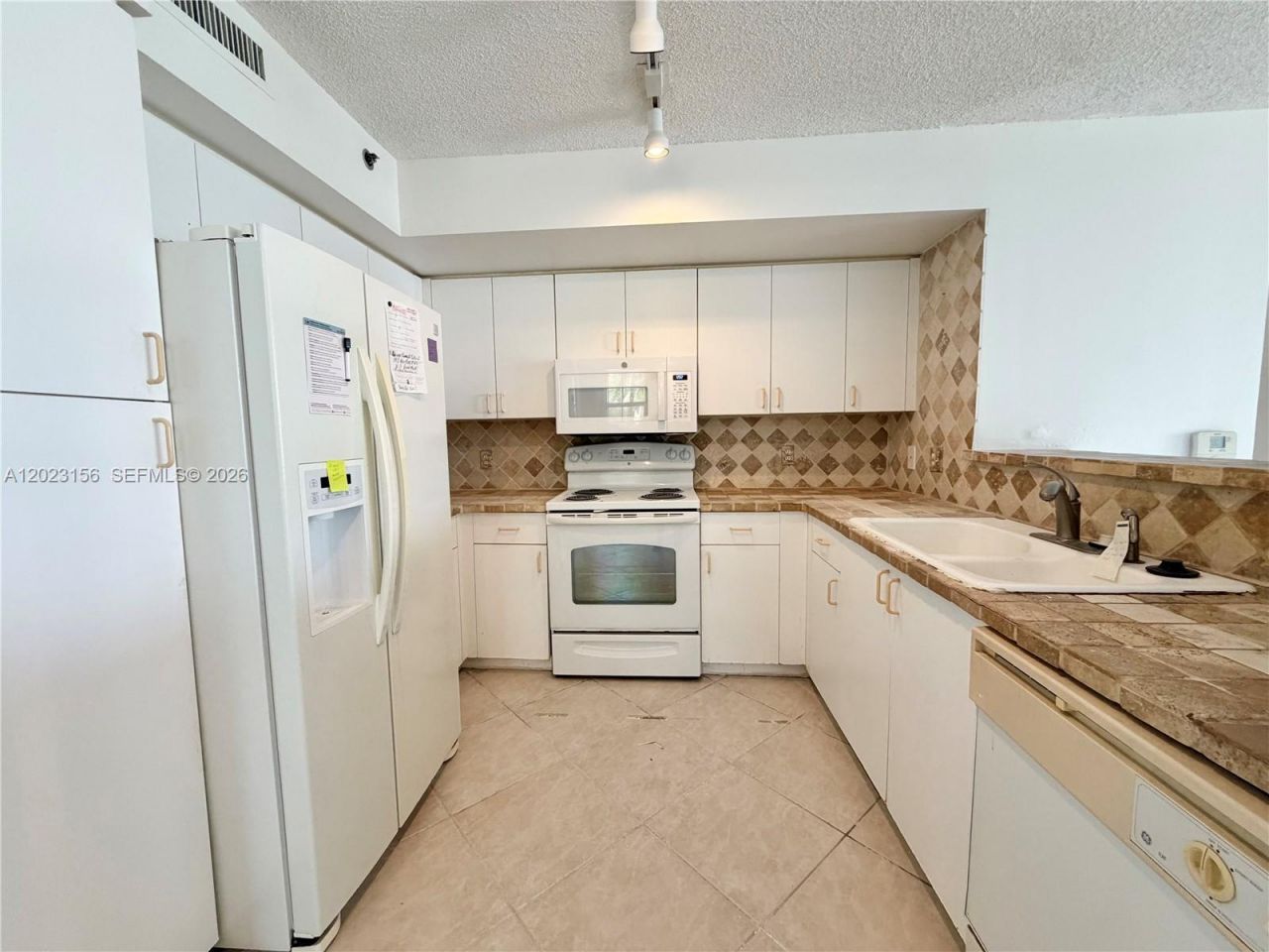 19877 E Country Club Dr, Unit 3408, Aventura, FL 33180 Photo