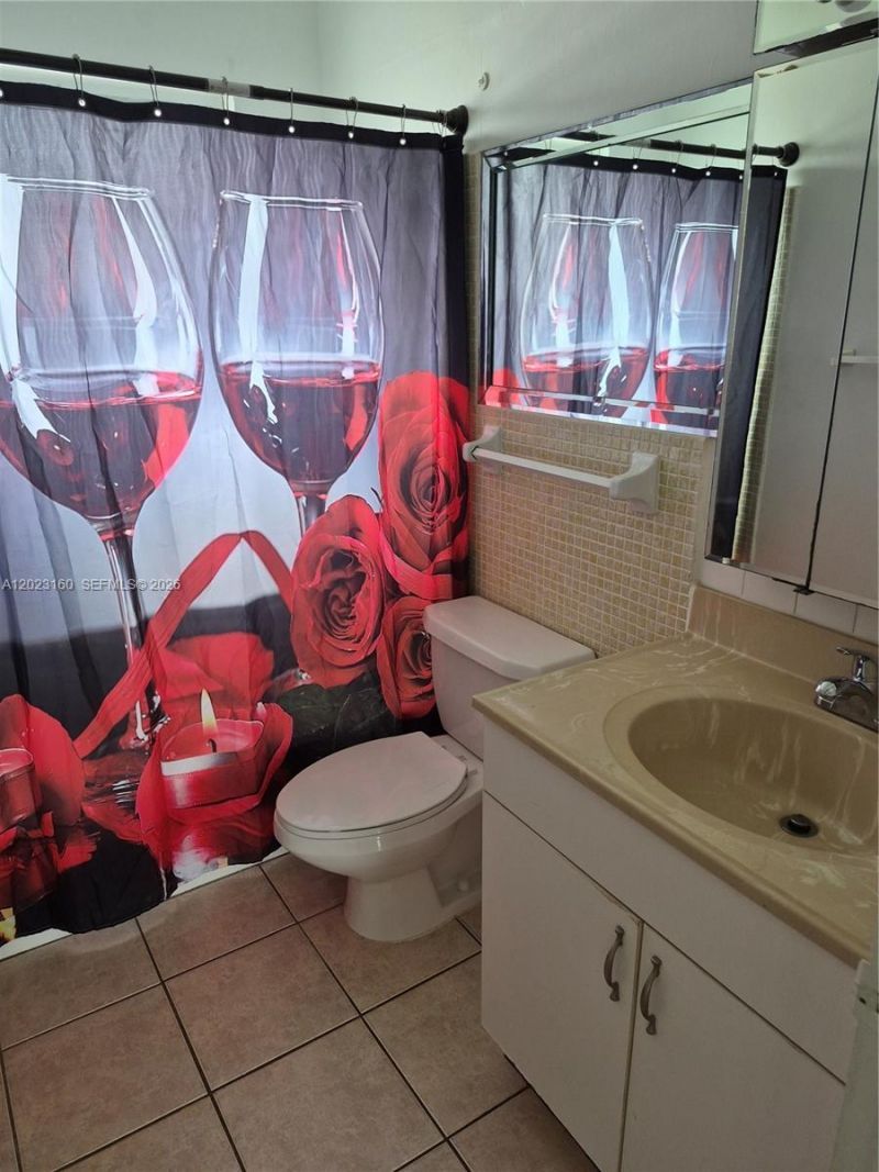 1420 Atlantic Shores Blvd, Unit 236, Hallandale Beach, FL 33009 Photo