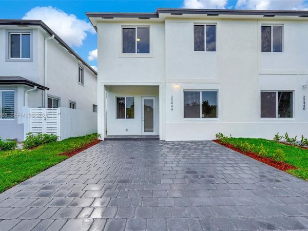 22555 SW 125 ave , Unit 13A, Miami, FL 33170