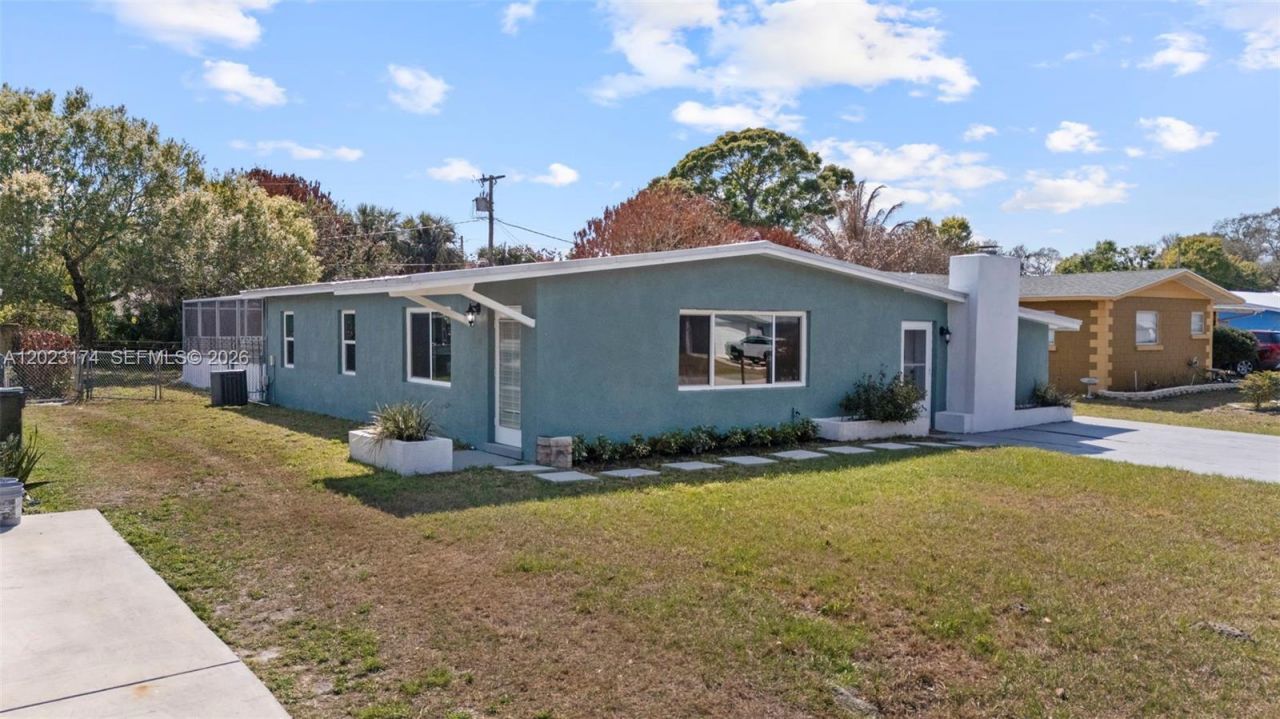1013 Hispana Ave , Fort Pierce, FL 34982 Photo