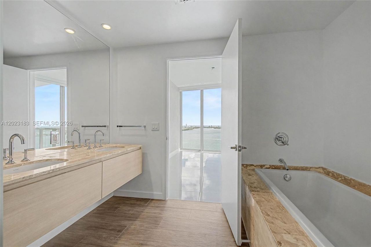 2900 NE 7th Ave, Unit 3107, Miami, FL 33137 Photo