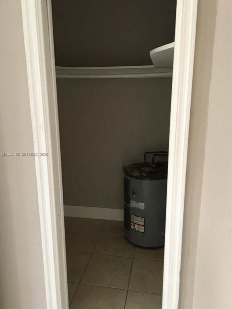 520 SW 4th St , Unit 4, Miami, FL 33130 Photo
