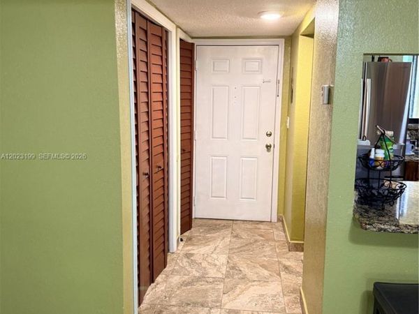 191 Lakeview Dr , Unit 103, Weston, FL 33326