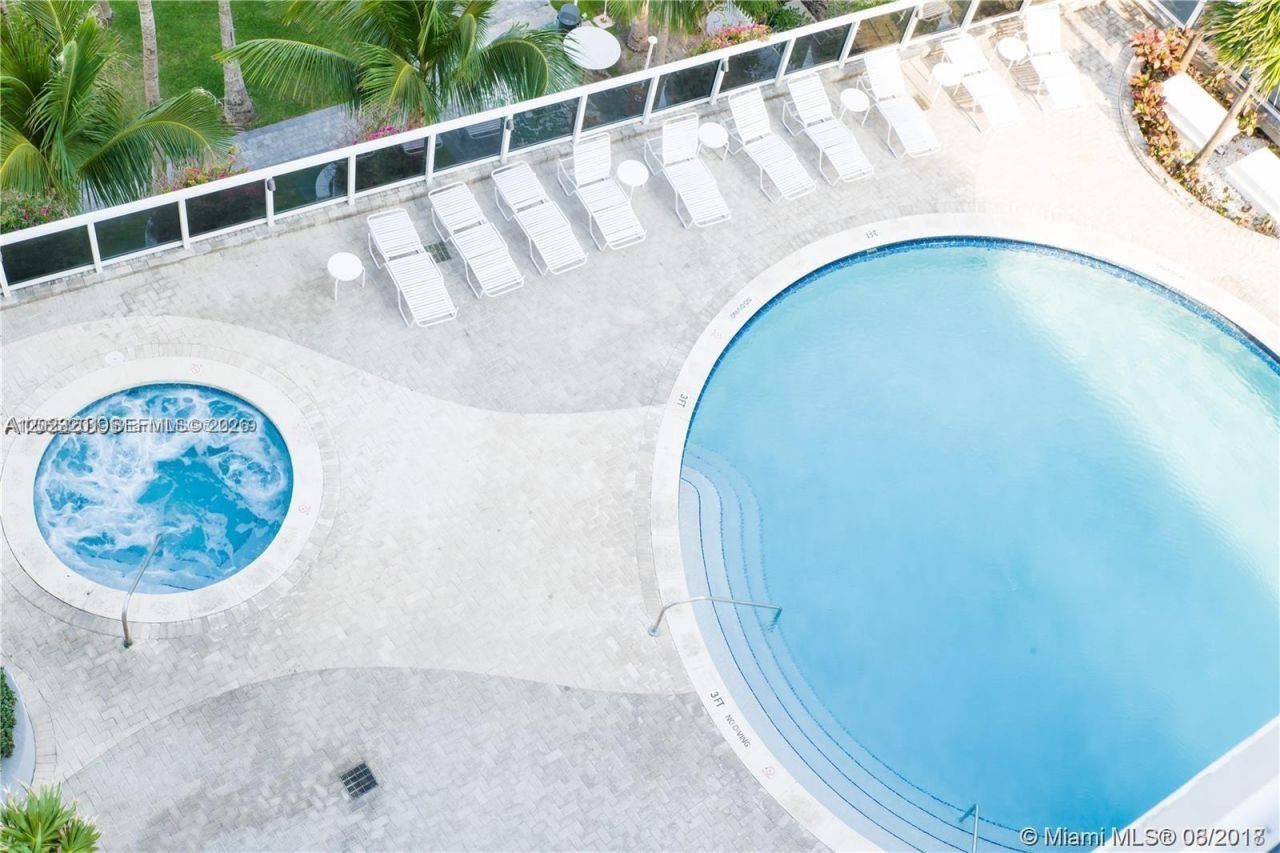 6301 Collins Ave , Unit 1206, Miami Beach, FL 33141 Photo