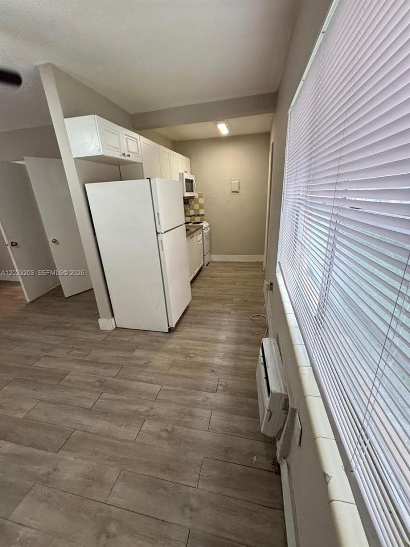 520 SW 4th St , Unit 11, Miami, FL 33130 Photo