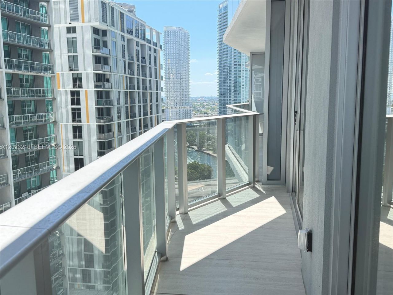 77 SE 5th St , Unit 2111, Miami, FL 33131 Photo