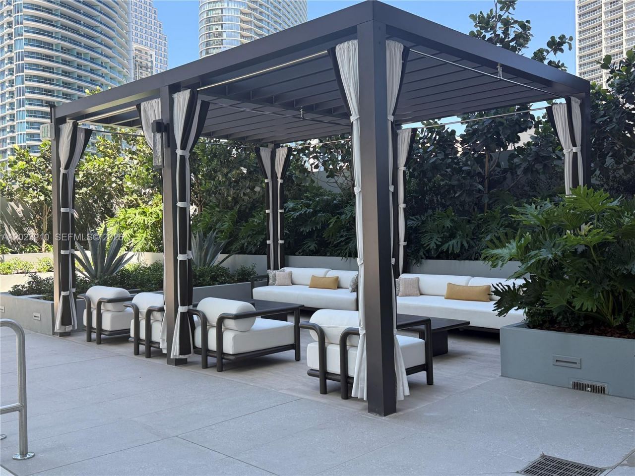 77 SE 5th St , Unit 2111, Miami, FL 33131 Photo