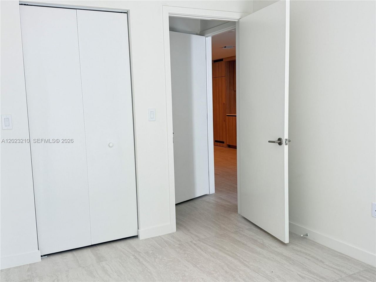 77 SE 5th St , Unit 2111, Miami, FL 33131 Photo