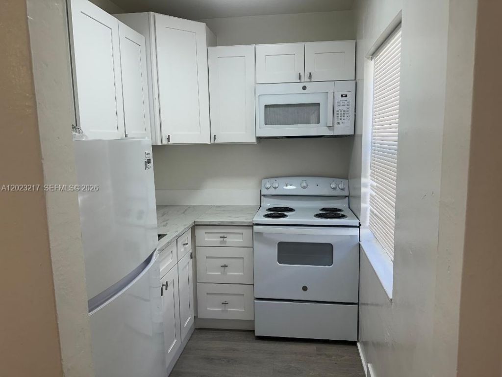 1956 Lincoln St, Unit 5, Hollywood, FL 33020 Photo