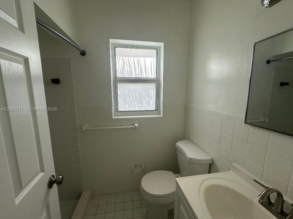 1956 Lincoln St, Unit 5, Hollywood, FL 33020 Photo