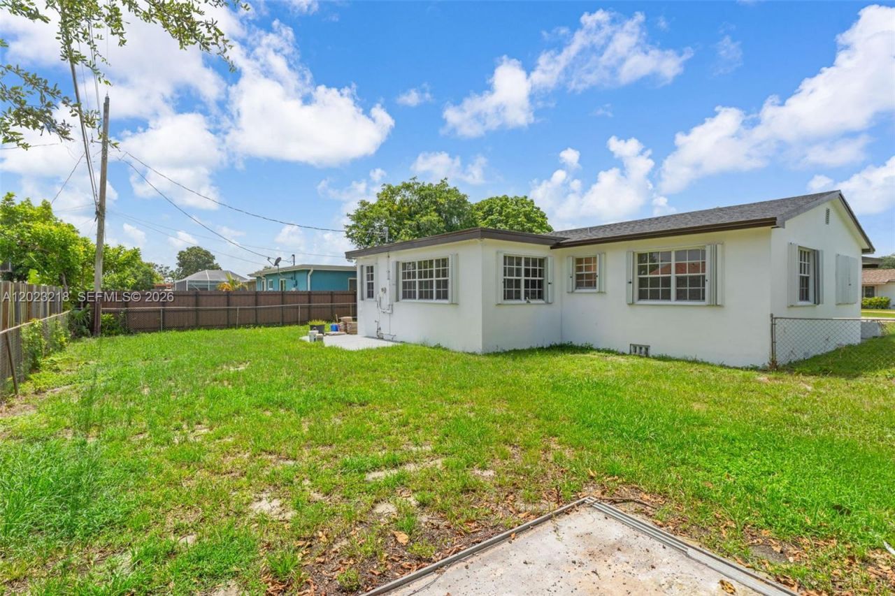 7150 SW 10th St, Pembroke Pines, FL 33023 Photo