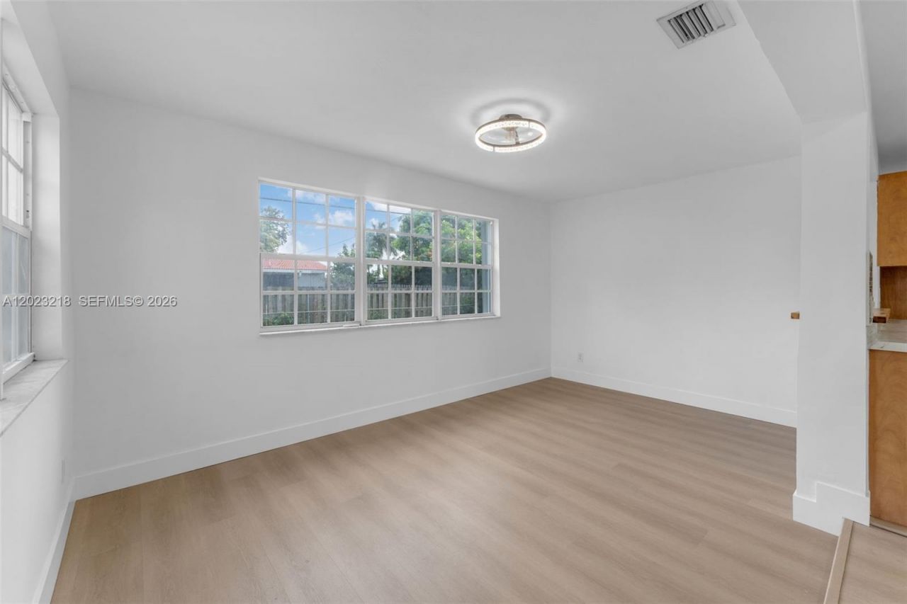 7150 SW 10th St, Pembroke Pines, FL 33023 Photo