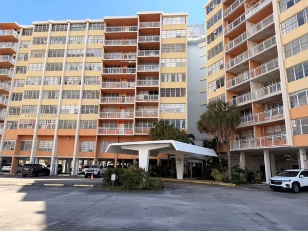 2025 NE 164th St , Unit 706, North Miami Beach, FL 33162