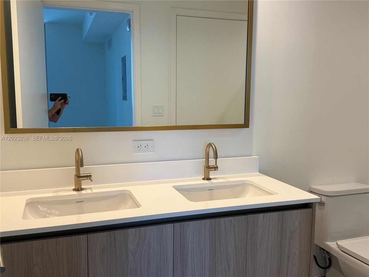 77 SE 5th St , Unit 1905, Miami, FL 33131 Photo