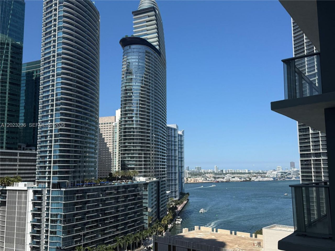 77 SE 5th St , Unit 1905, Miami, FL 33131 Photo