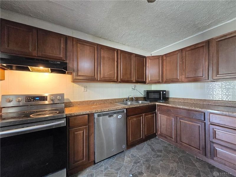 94 Marchmont Drive, Fairborn, OH 45324 Photo 6
