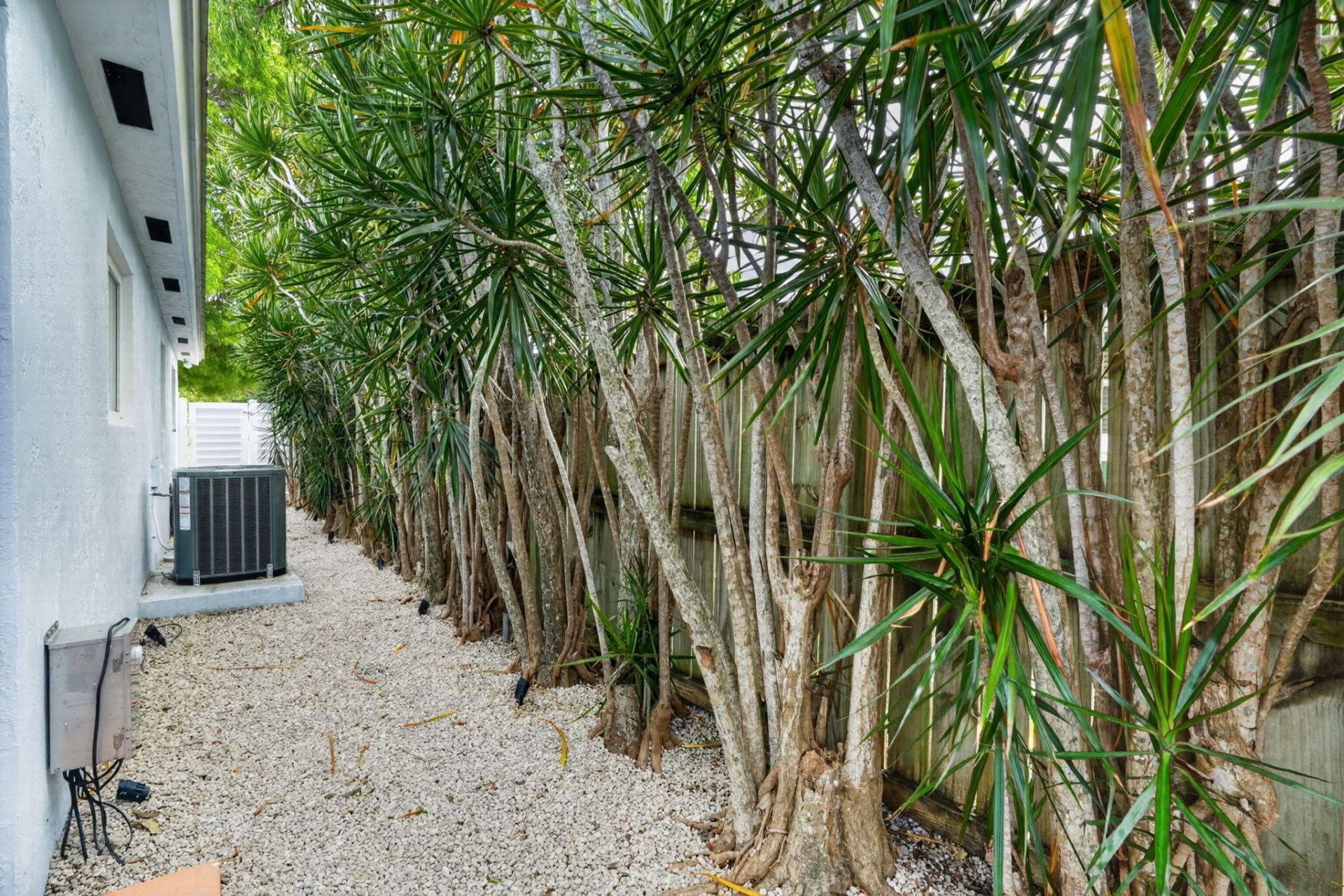 8 N End Road, Key Largo, FL 33037 Photo