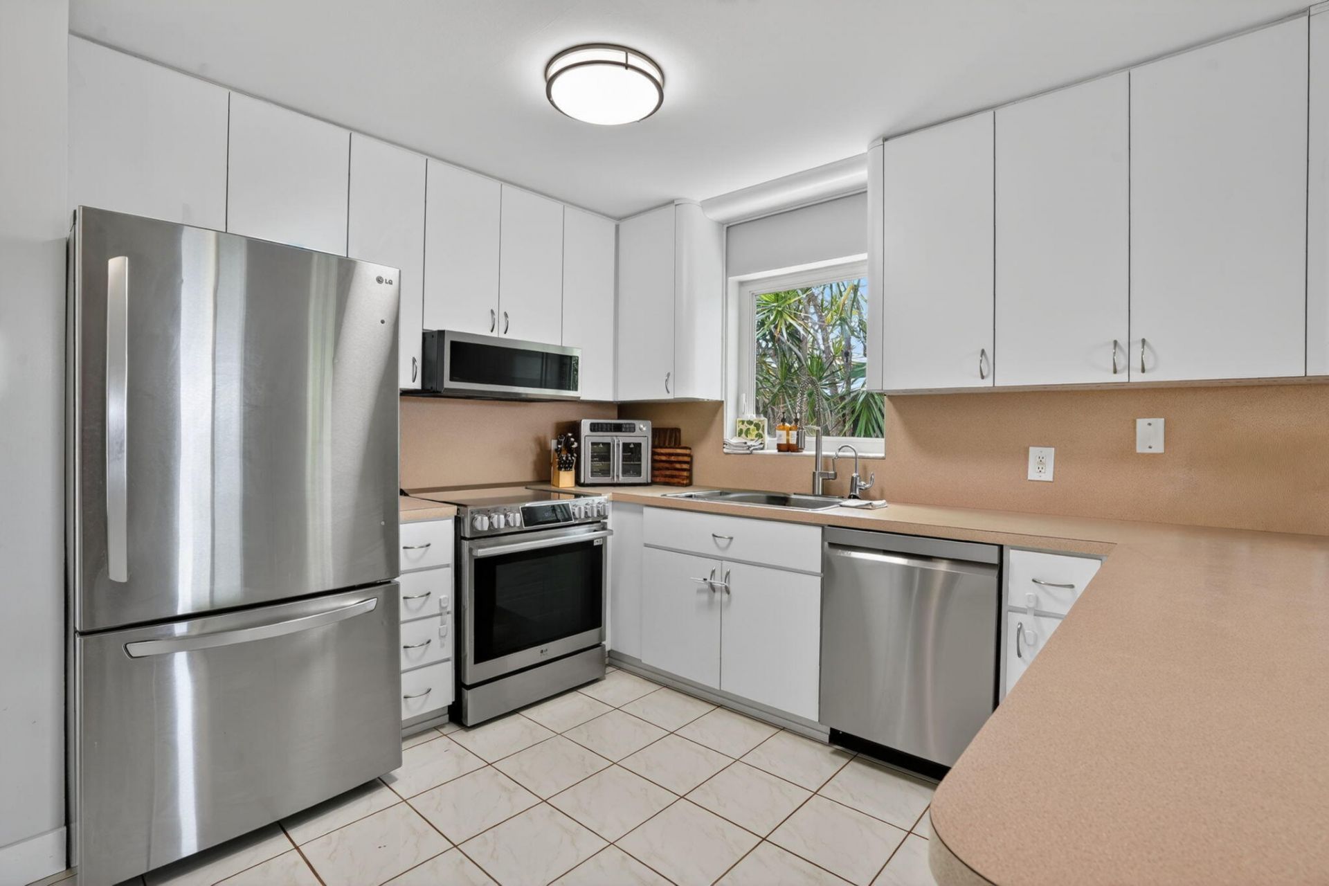 8 N End Road, Key Largo, FL 33037 Photo