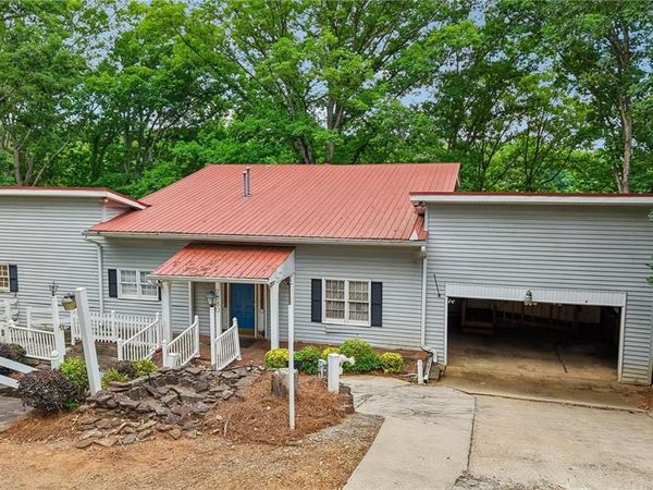 2680 Pass Circle, Gainesville, GA 30506