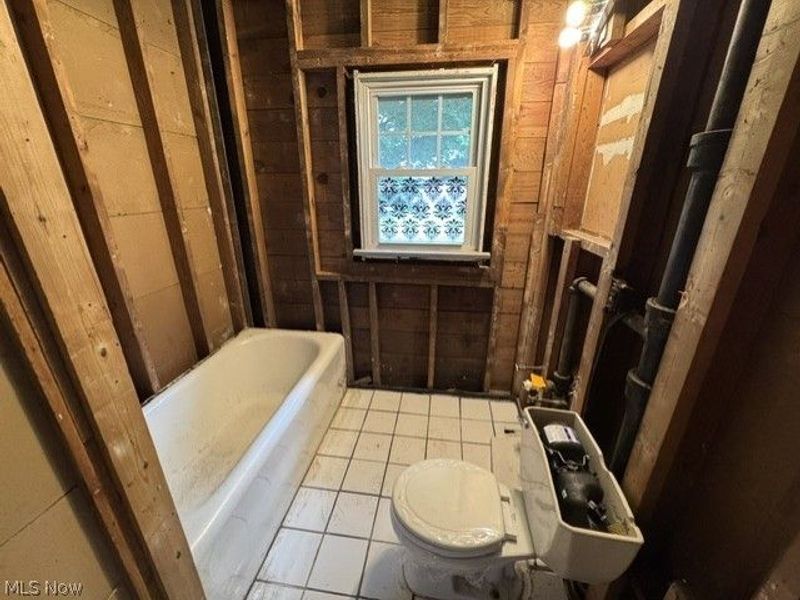 1379 E 219th Street, Euclid, OH 44117 Photo 7