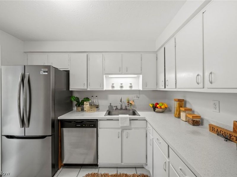 10301 Lake Avenue, Unit 325, Cleveland, OH 44102 Photo 15