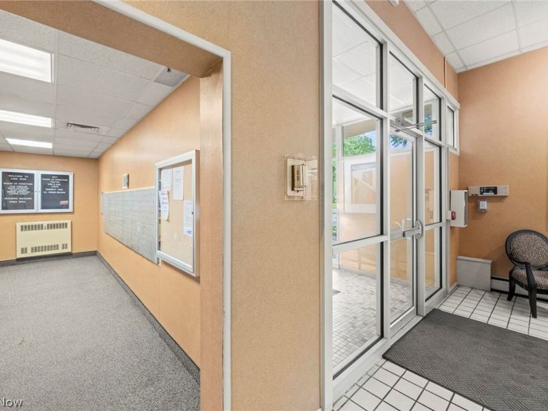 10301 Lake Avenue, Unit 325, Cleveland, OH 44102 Photo 30