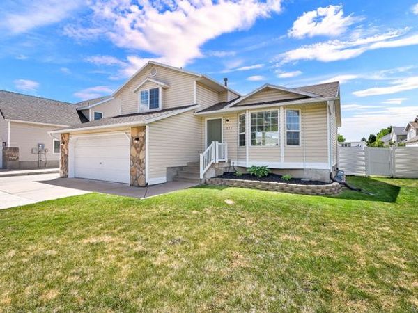 771 W 4100 S, Riverdale, UT 84405