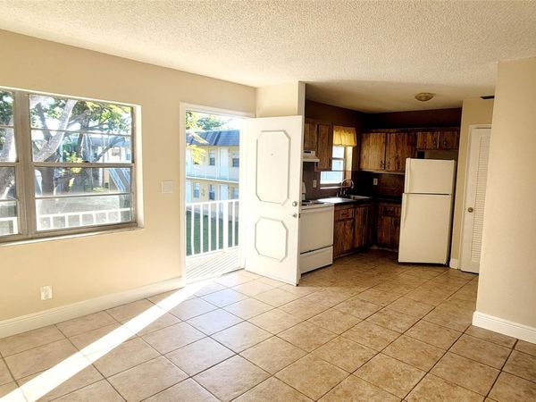 5192 NE 6th Avenue, Unit 823, Fort Lauderdale, FL 33334