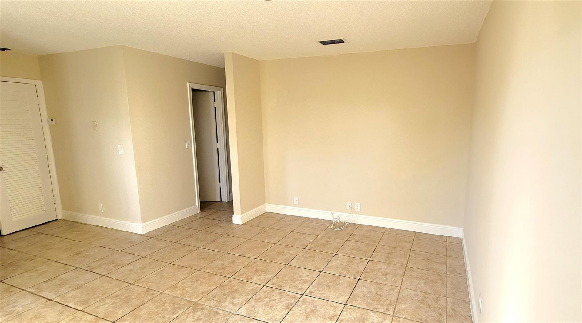 5192 NE 6th Avenue, Unit 823, Fort Lauderdale, FL 33334 Photo