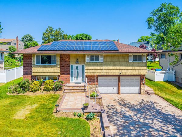 173 N Marginal Road , Jericho, NY 11753