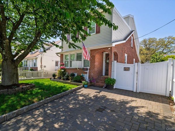 2015 Freeman Avenue , East Meadow, NY 11554