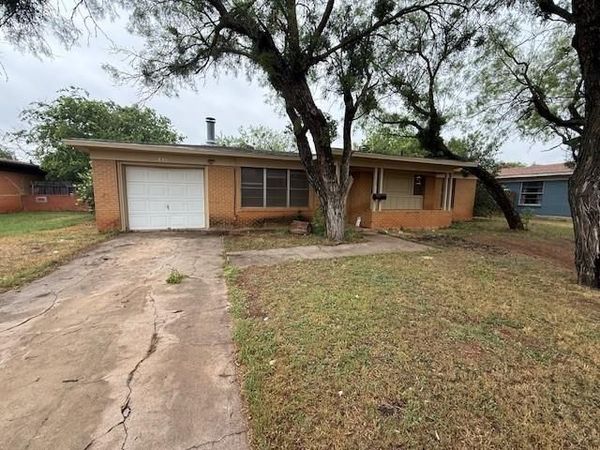 725 S La Salle Drive, Abilene, TX 79605