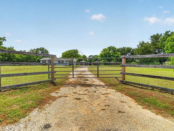 108 Fir Street , Keene, TX 76059