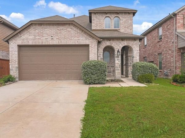 3911 Rochelle Lane, Forney, TX 75126