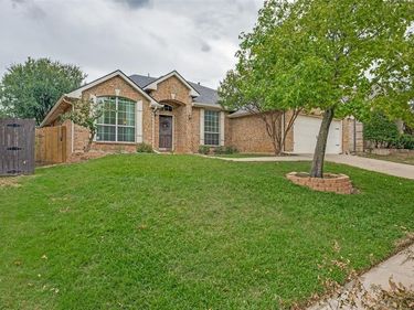 4925 Bolero Court, Fort Worth, TX 76135