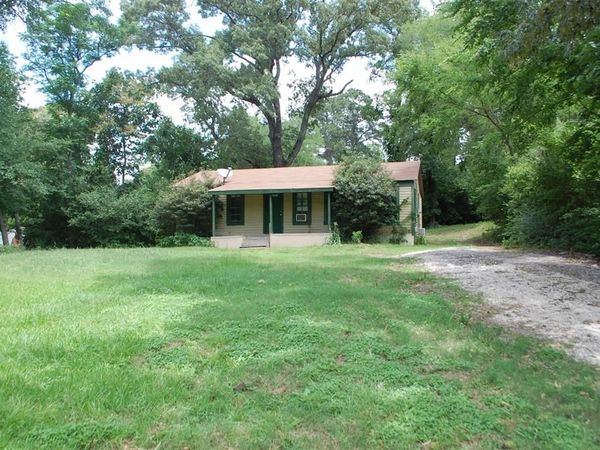 1279 E US Highway 84 , Palestine, TX 75801