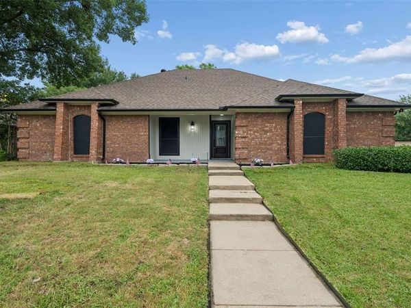 5600 Bogota Drive, North Richland Hills, TX 76180