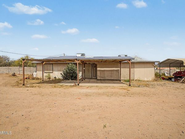 47205 N New River Road, New River, AZ 85087