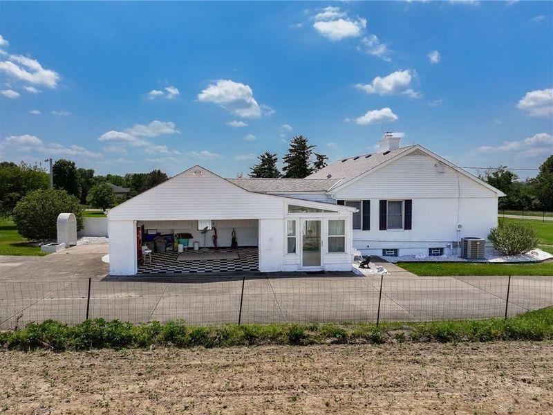 5086 Yankee Road, Liberty Township, OH 45044 Photo 4