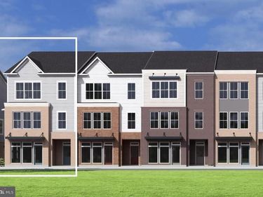 215 HALLIFORD TERRACE NE , LEESBURG, VA 20176