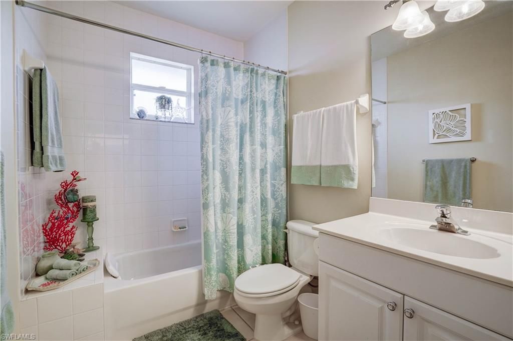 509 Robin Hood Cir , Unit 202, Naples, FL 34104 Photo