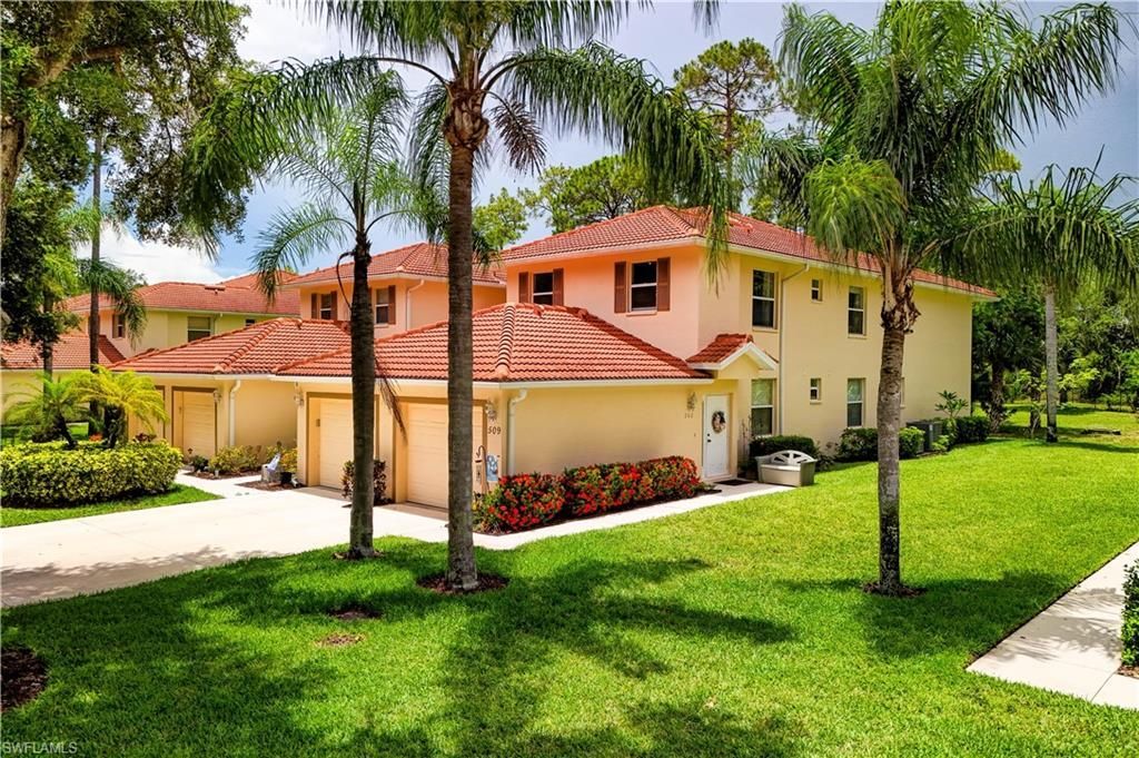 509 Robin Hood Cir , Unit 202, Naples, FL 34104 Photo