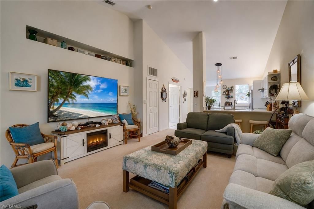 509 Robin Hood Cir , Unit 202, Naples, FL 34104 Photo